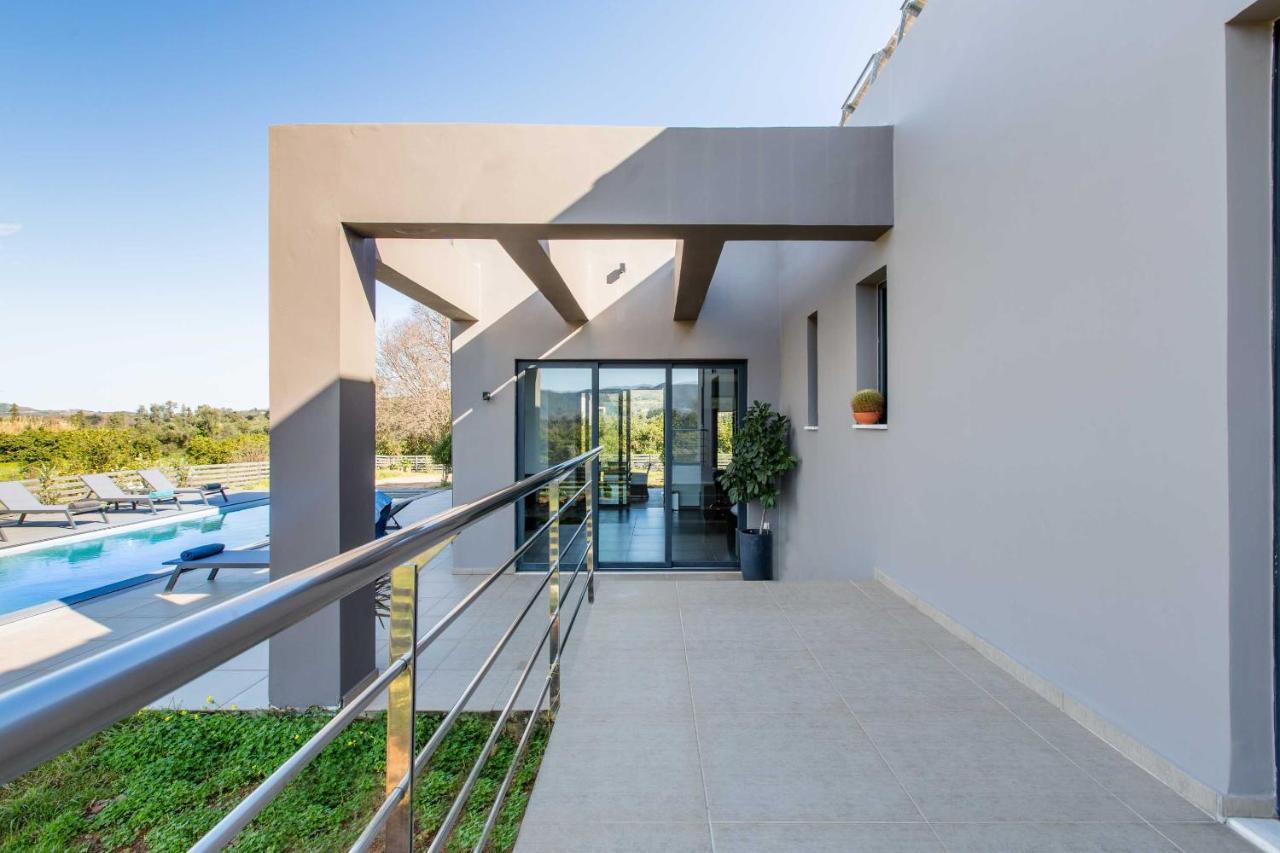 Villa Vega I "Heated" Pool, Next To Nature! Chrissi Akti Chania Exterior foto