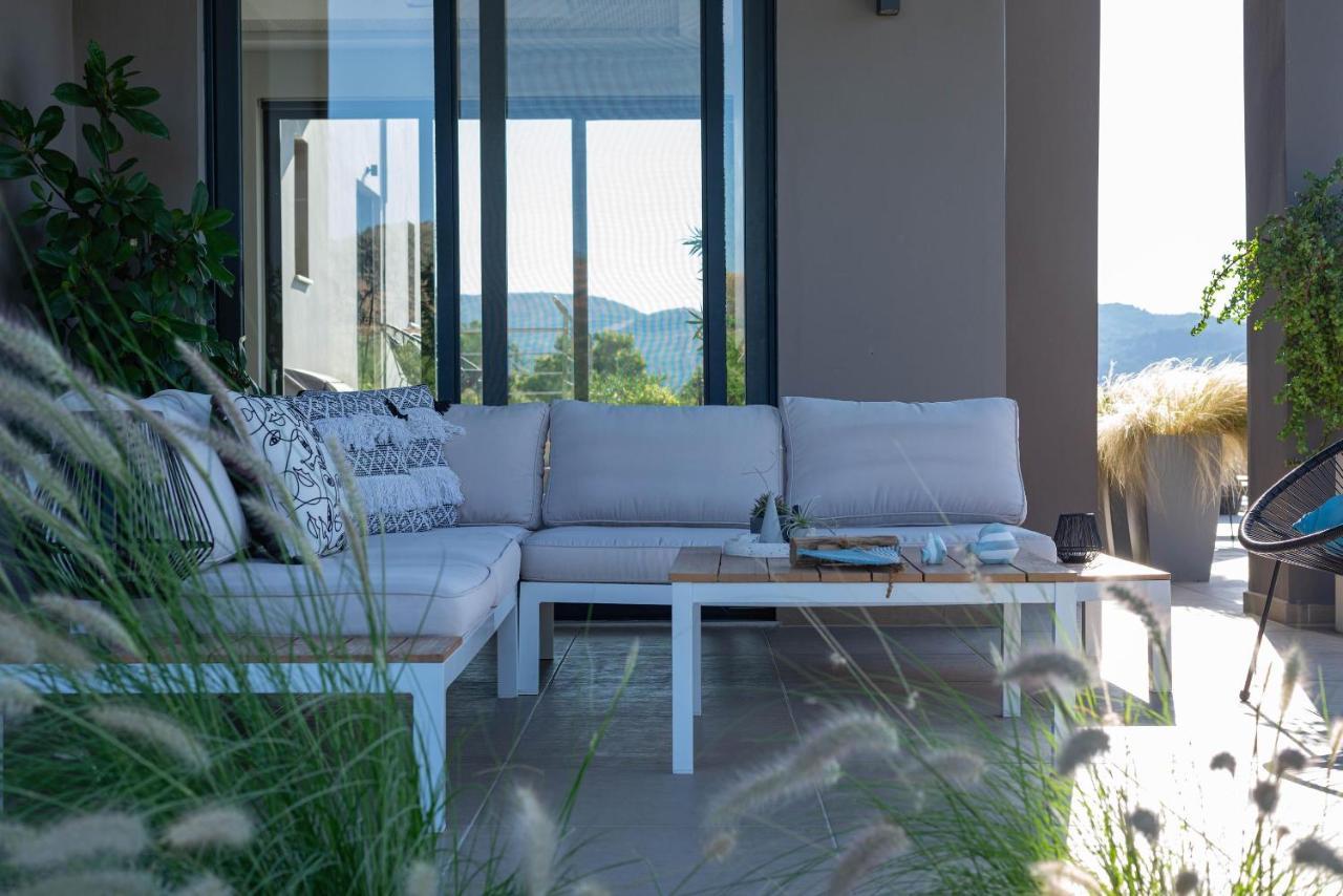 Villa Vega I "Heated" Pool, Next To Nature! Chrissi Akti Chania Exterior foto